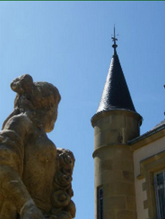 Chateau Tout Y Fault Loriges Exteriör bild